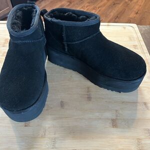 Brand new Uggs platform booties